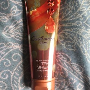 Cashmere Glow (retired scent) Bath & Body Works